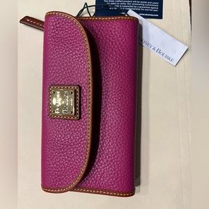 Dooney & Bourke wallet